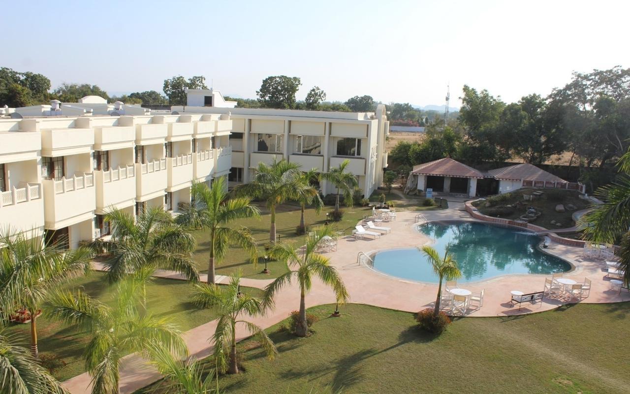 Mint Bundela Resort Khajuraho Exterior photo